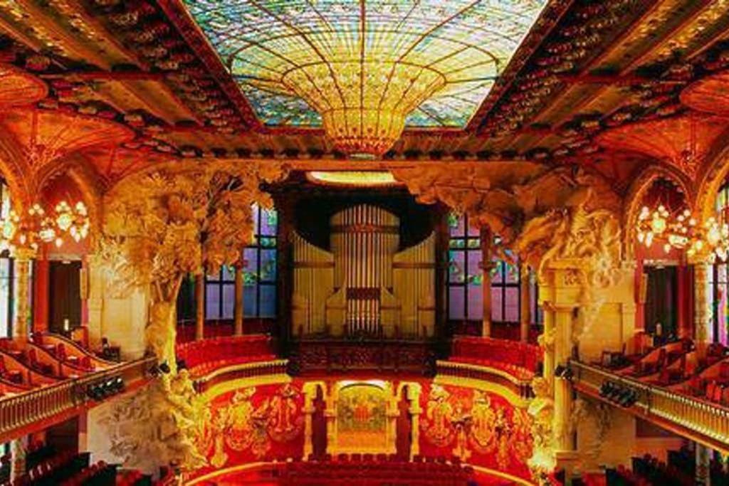 7 Pax Montserrat Ramblas Barcelona Barcelone Extérieur photo