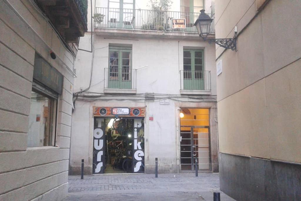 7 Pax Montserrat Ramblas Barcelona Barcelone Extérieur photo