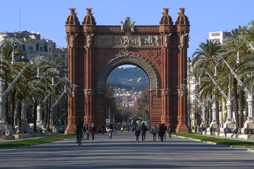 7 Pax Montserrat Ramblas Barcelona Barcelone Extérieur photo