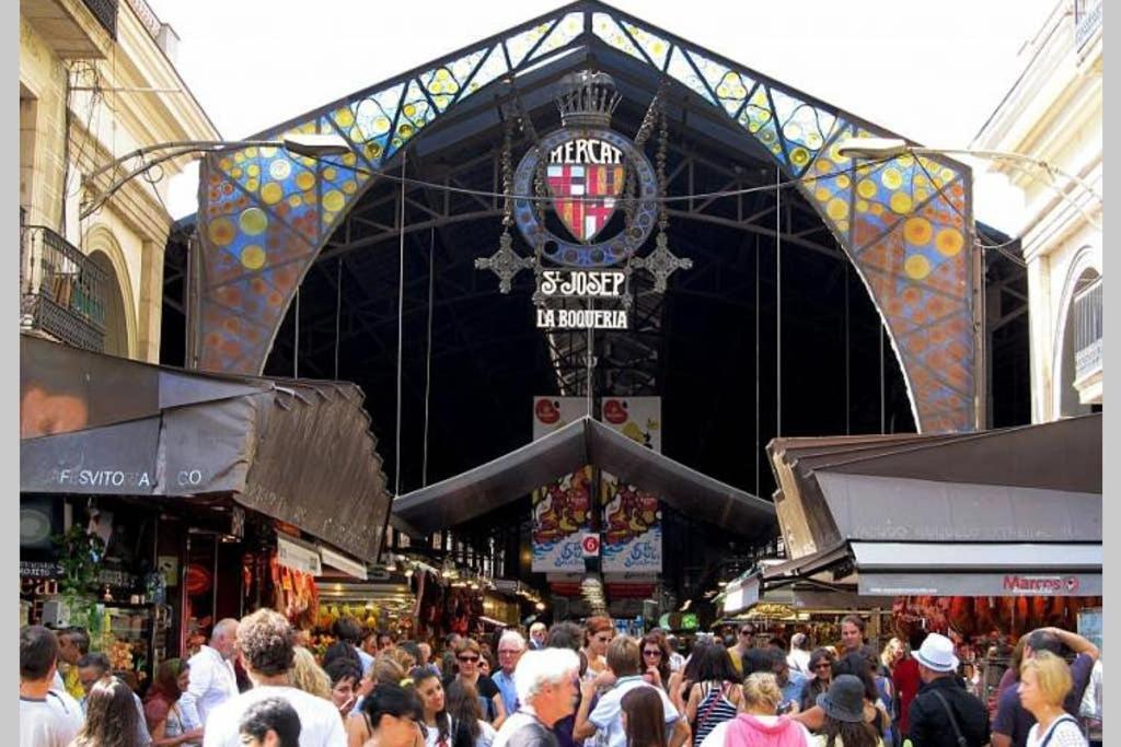 7 Pax Montserrat Ramblas Barcelona Barcelone Extérieur photo